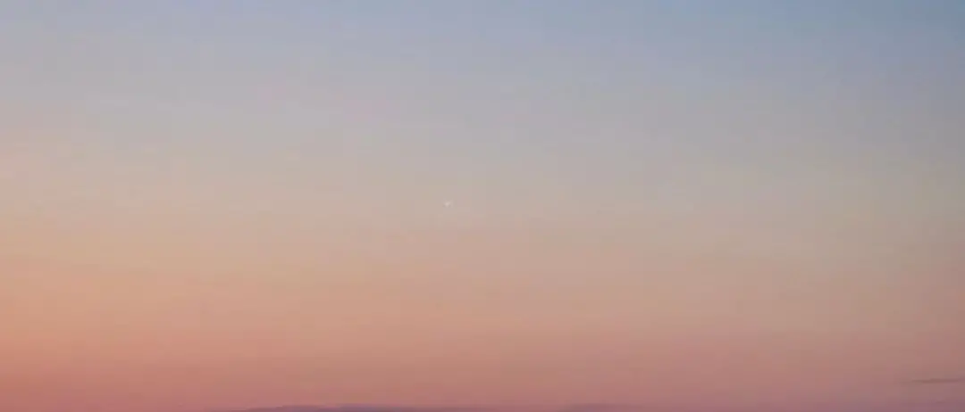 LA FOTO DEL GIORNO | Il respiro lento dello Stretto