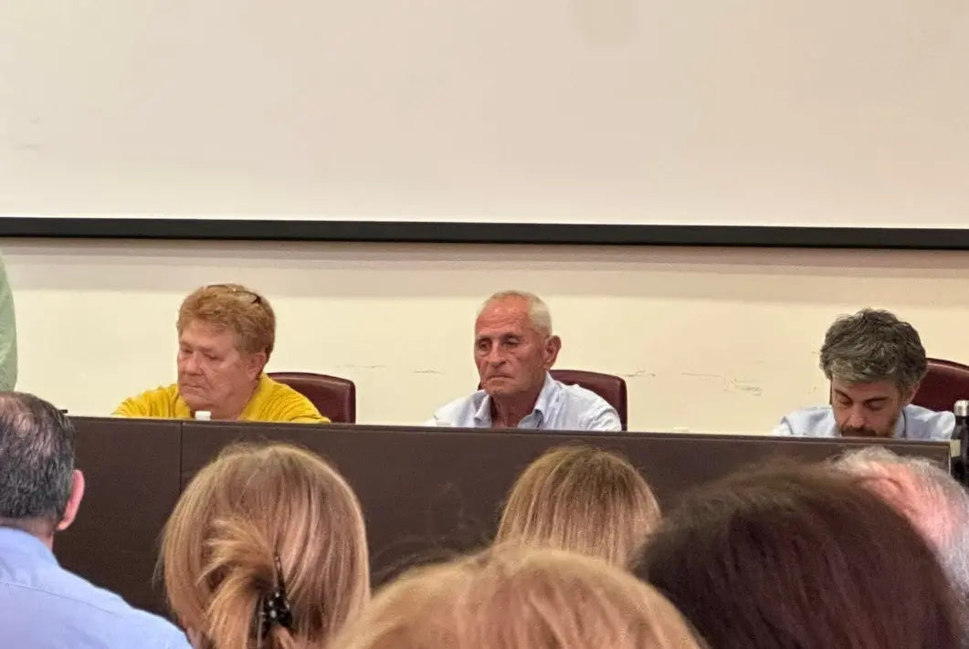 “La Vallata delle Grandi Pietre”: viaggio tra storia, natura e memoria nell’Aspromonte raccontato da Galluccio e Zurzolo