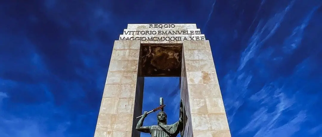 LA FOTO DEL GIORNO | Athena, custode silenziosa