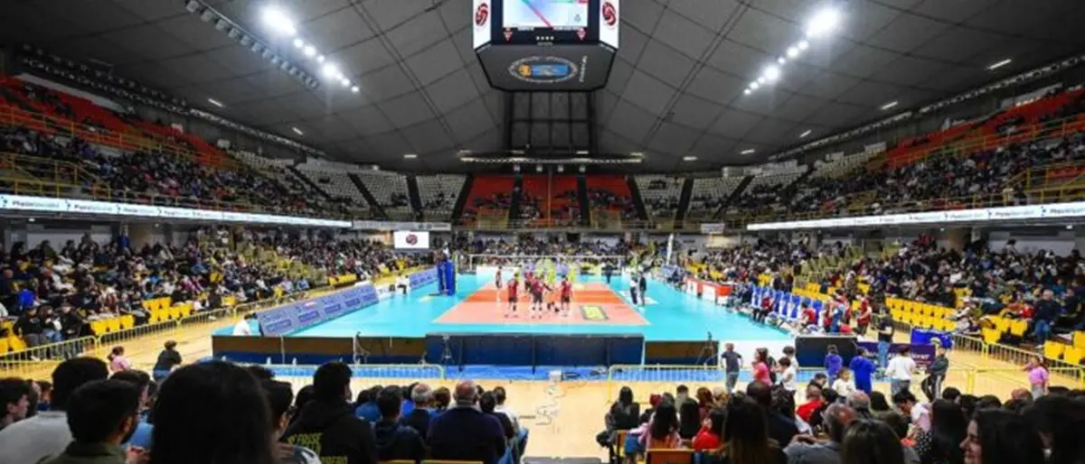 Volley, Francesco D’Ascoli punto di forza della Domotek: «Puntiamo in alto, Reggio Calabria merita questo»