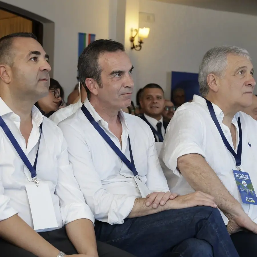 Occhiuto \"salva\" magistratura e alleati e scarica la burocrazia di Palazzo: si voterà ad ottobre