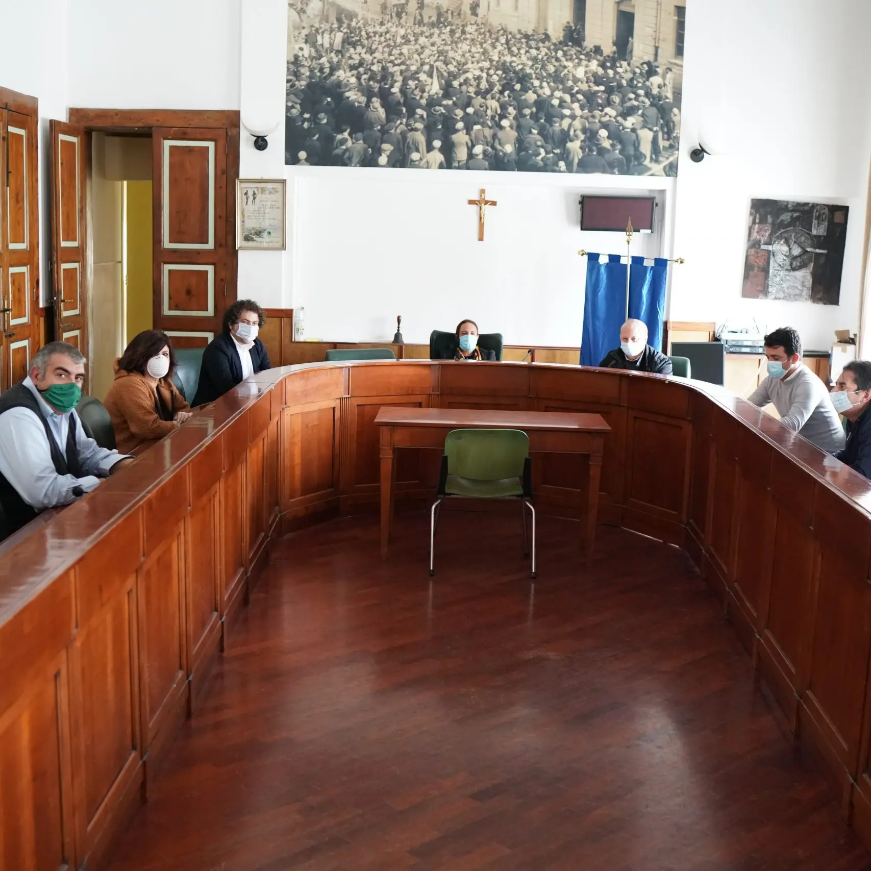 Coronavirus, a Villa San Giovanni istituito tavolo permanente con i commercianti