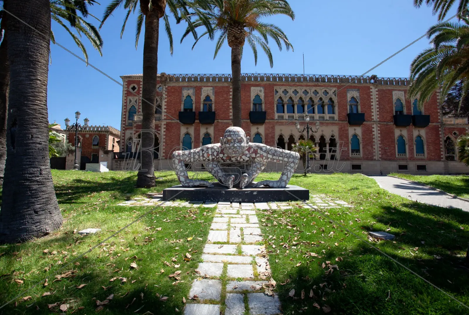 Reggio Calabria, Perrone: «No tax area per il Sud, un effetto shock che farebbe ripartire la città»