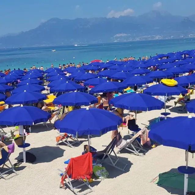 Reggio, lavoro in nero nei cantieri e panifici: sospensioni e maxi-multe per oltre 27mila euro