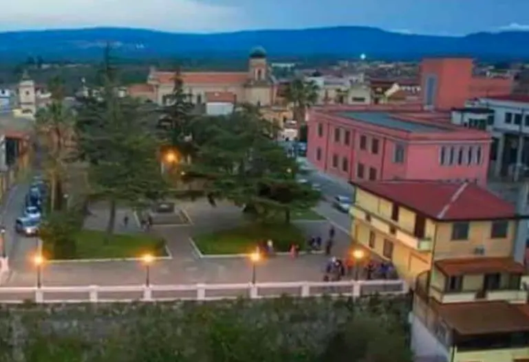 Biblioteca comunale di Rosarno, Ferrarini e Italiano: «Ritardi gravi, diciture improprie e nessuna comunicazione alla cittadinanza»