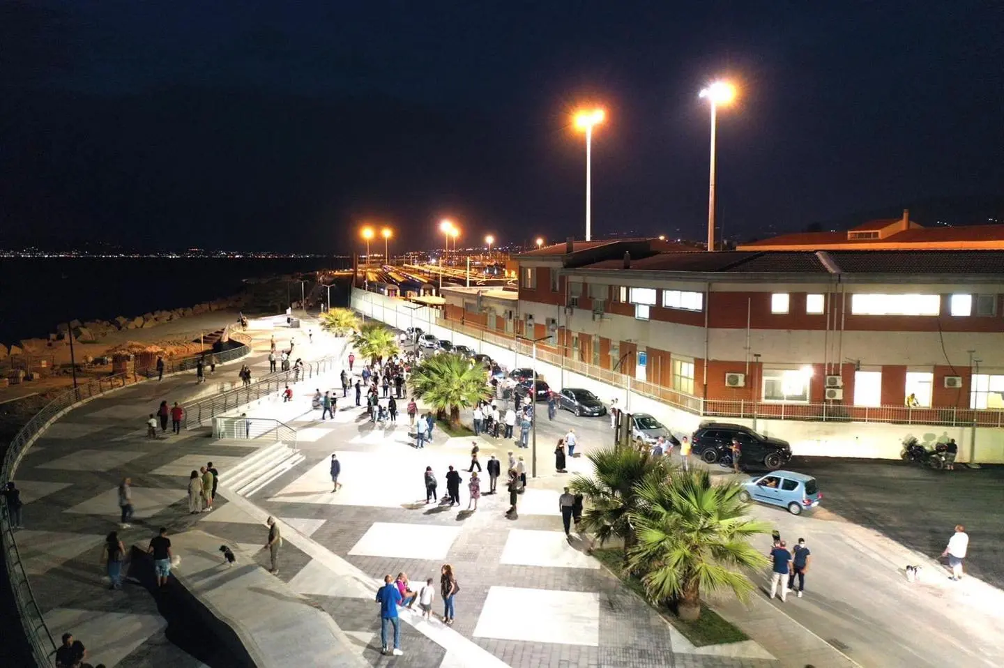 Reggio, basole pavimentali rinvenute nel cantiere del Parco lineare sud