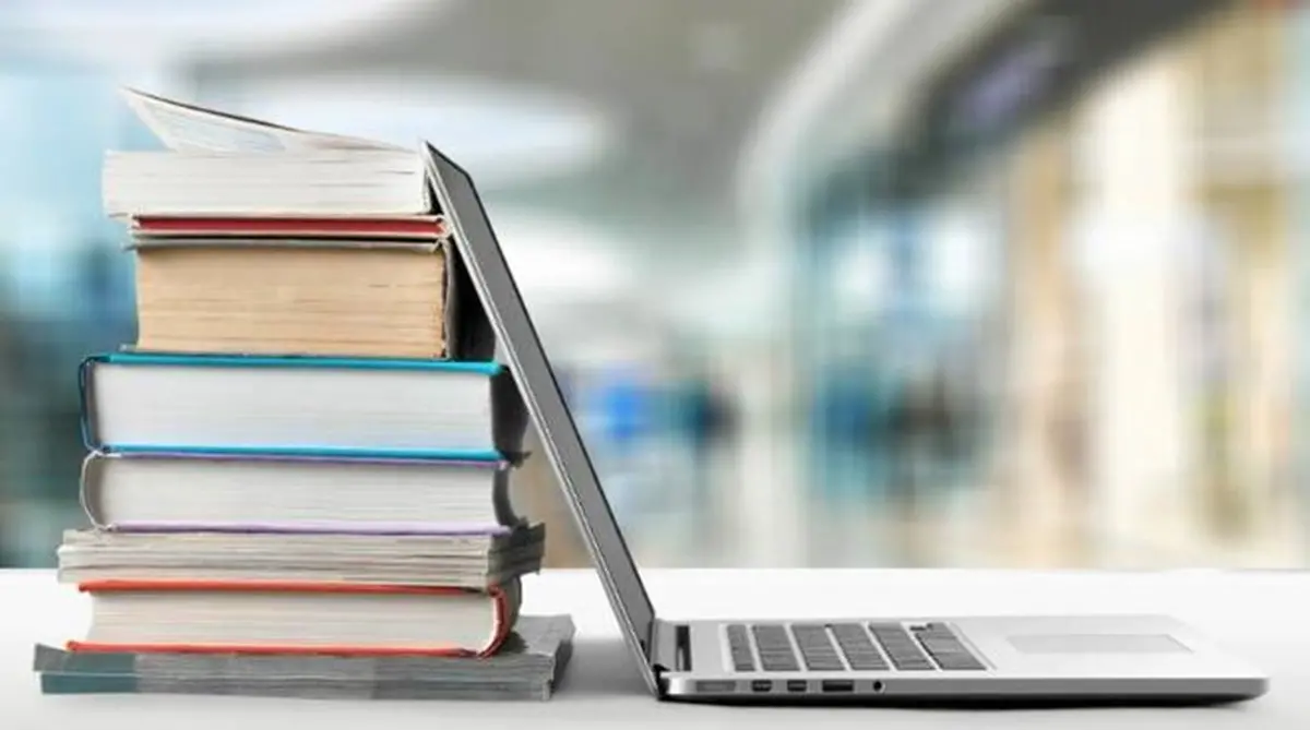 Scuola, la decisione del Ministero: stop ad asterischi e schwa nelle comunicazioni ufficiali