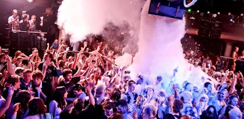 NON C’È NENTI – A Reggio può succedere di tutto nel weekend… basta saper scegliere