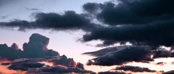 Reggio, il 18 maggio inaugurazione della mostra \"Fuoco cammina con me\"