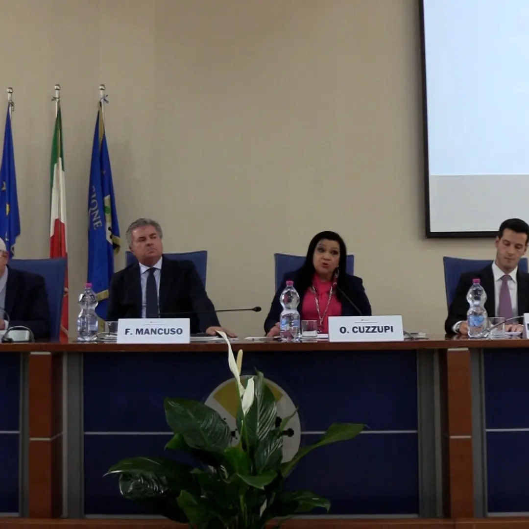 Discriminazione sistemica e lavoro negato: la Calabria fotografata senza filtri dalla relazione dell’Osservatorio regionale