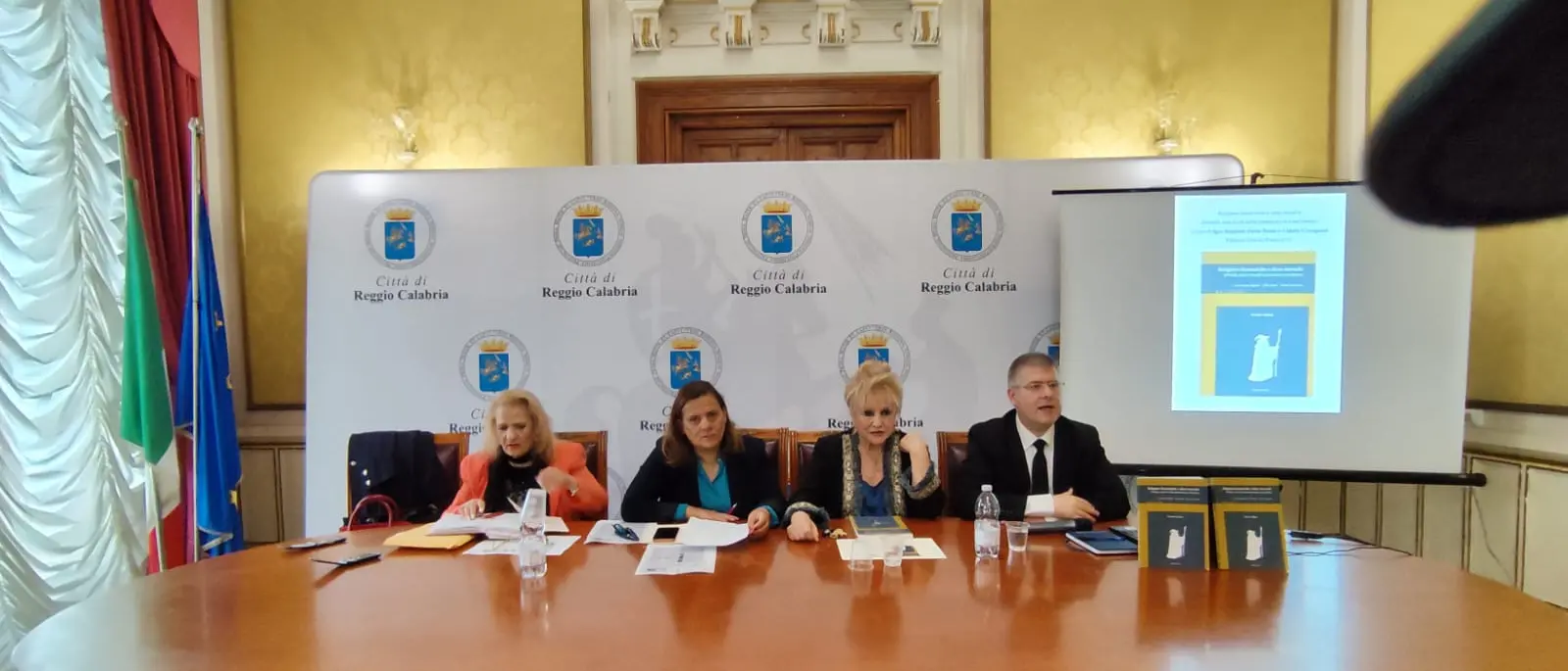 Reggio, a Palazzo San Giorgio l'evento \"Divinità ed eroi dell’antichità nella fantascienza e nel fantasy\"