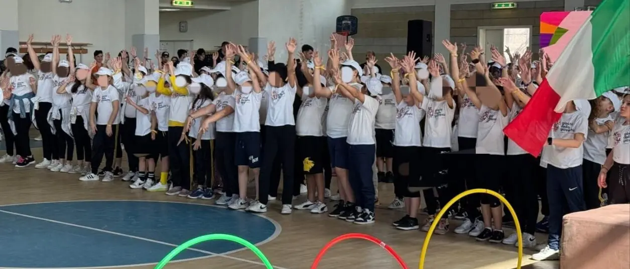 Sport, gioco e lavoro di squadra: gli alunni dell’I.C. “Telesio” protagonisti della giornata “Regione in Movimento”