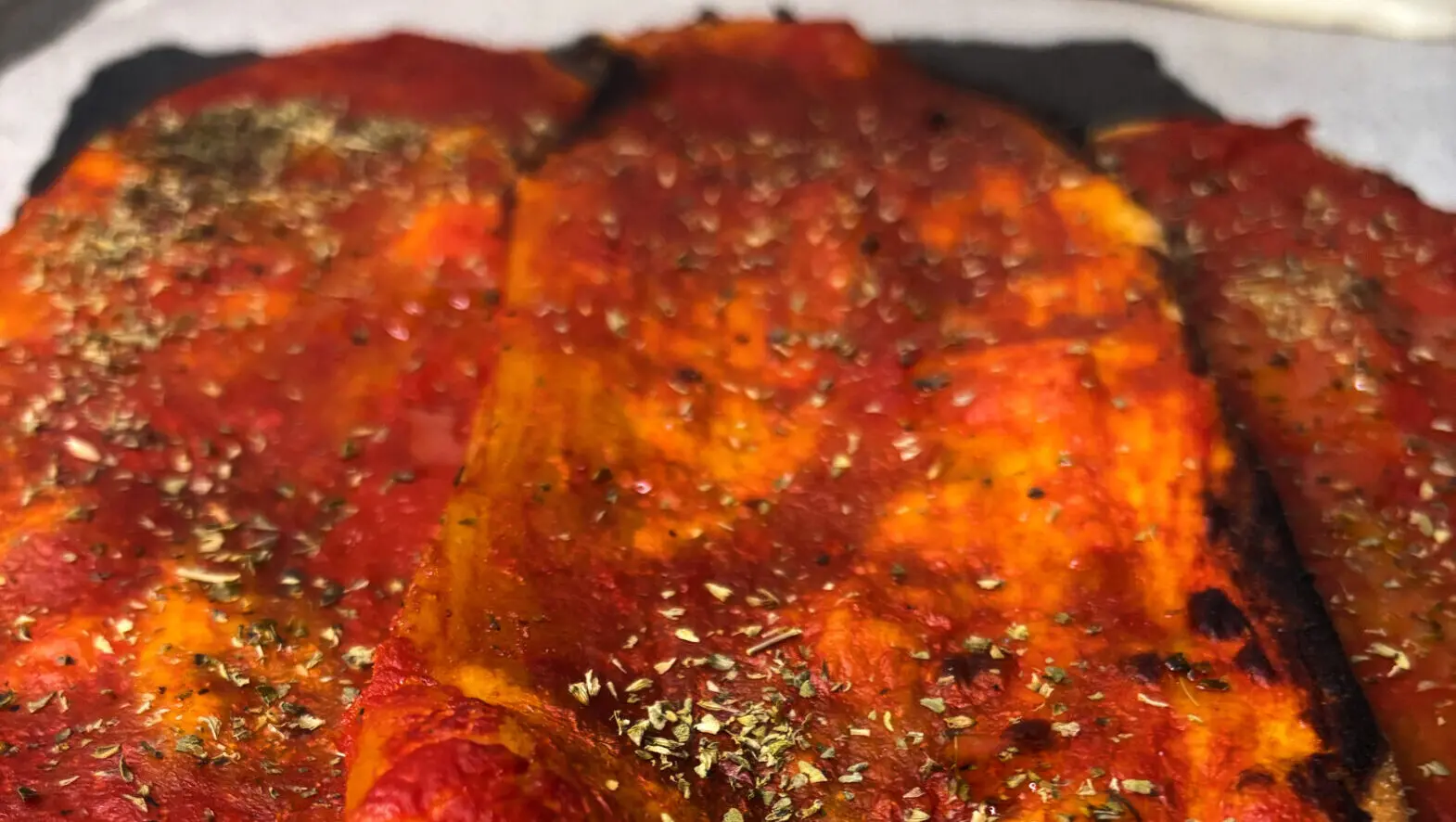 LA RICETTA DEL GIORNO | Lingue di pizza croccanti e veloci senza lievito