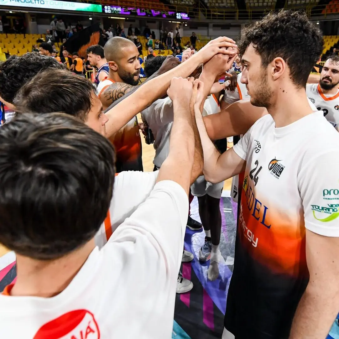 Viola, termina ai Playoff un cammino intenso per la Redel: Monopoli vince 70-76 al PalaCalafiore