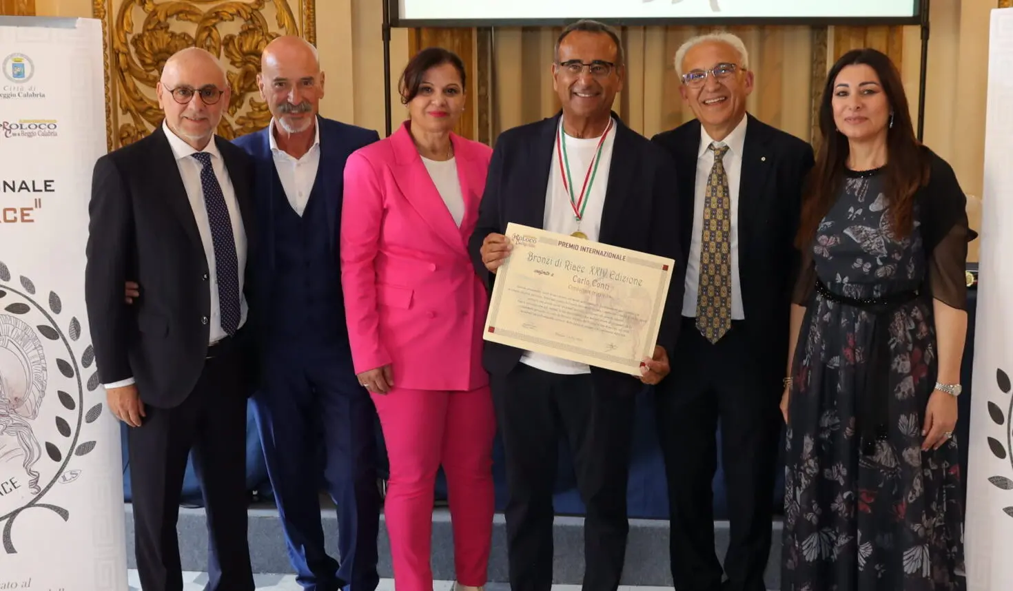 Il premio internazionale \"Bronzi di Riace\" incanta Firenze: tra i premiati anche Carlo Conti