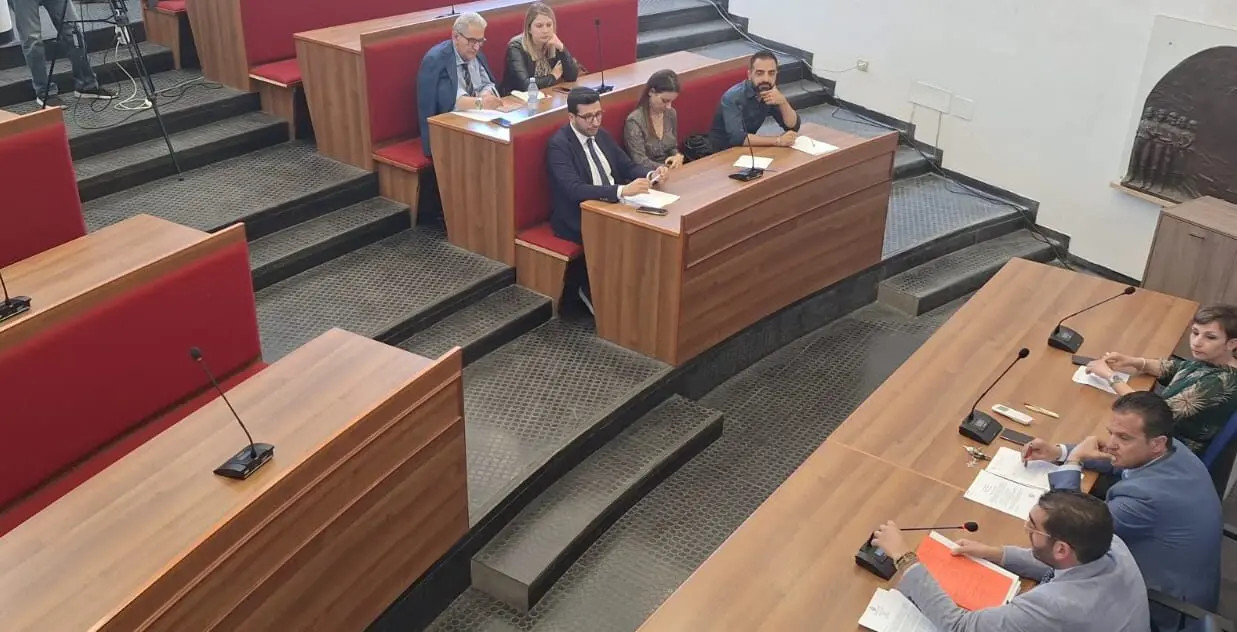 \"SiAmo Bovalino\" contro la maggioranza: «Offese e zero confronto. Pronti a svelare le irregolarità sul rendiconto»