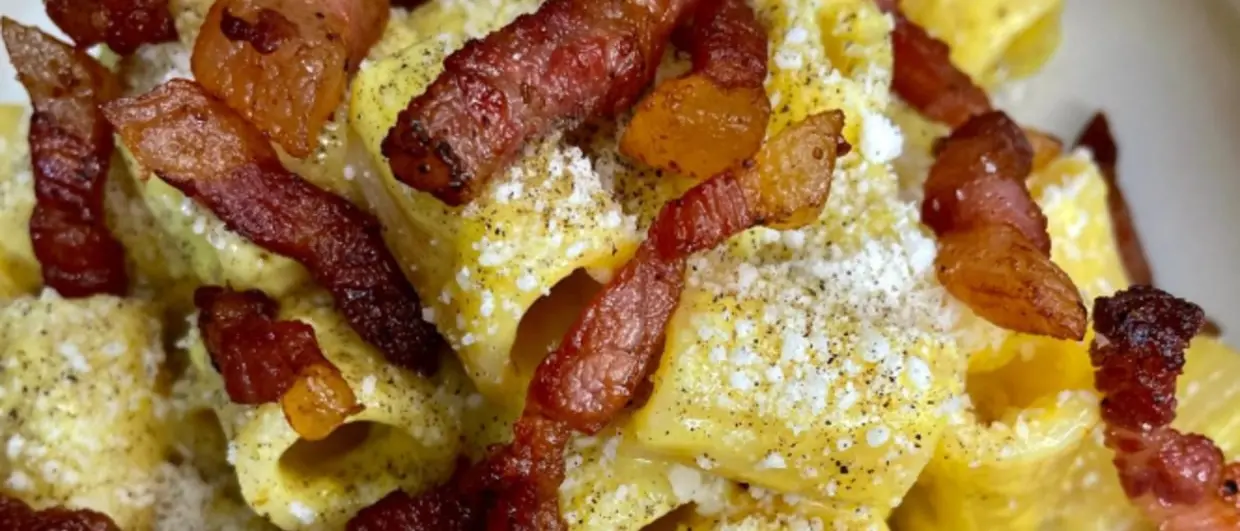 LA RICETTA DEL GIORNO | Mezze maniche alla carbonara