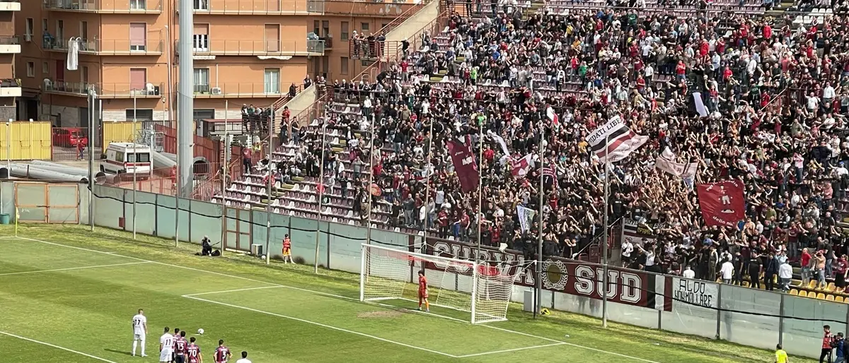 Reggina-Scafatese, vigilia di speranza: un'ultima battaglia per sognare ancora