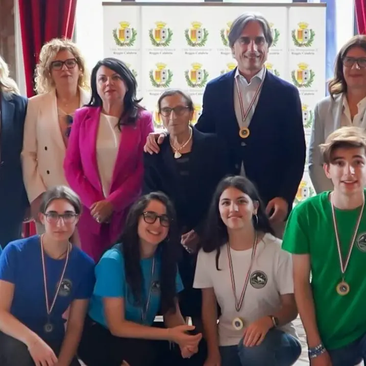 Reggio, Falcomatà riceve a Palazzo Alvaro gli studenti campioni di Astronomia