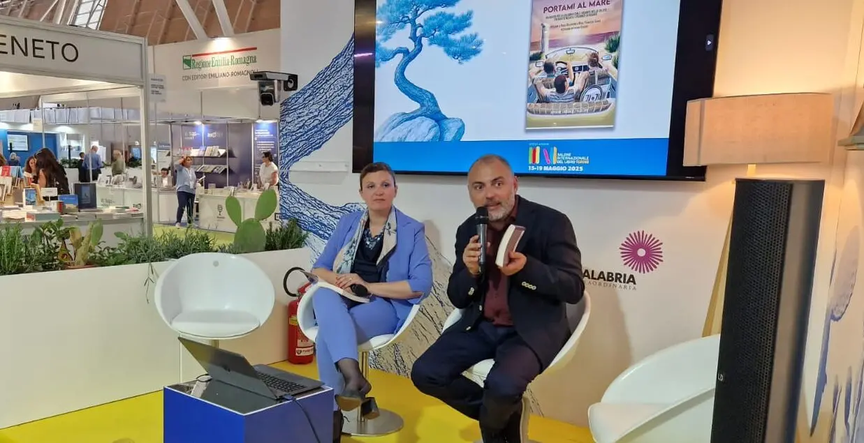 Sanità e diritti in Calabria: il libro “Portami al mare” presentato al Salone del Libro di Torino