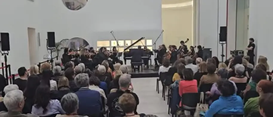 Reggio Calabria, il MArRC omaggia il cinema italiano con il concerto “8mm” in Piazza Paolo Orsi