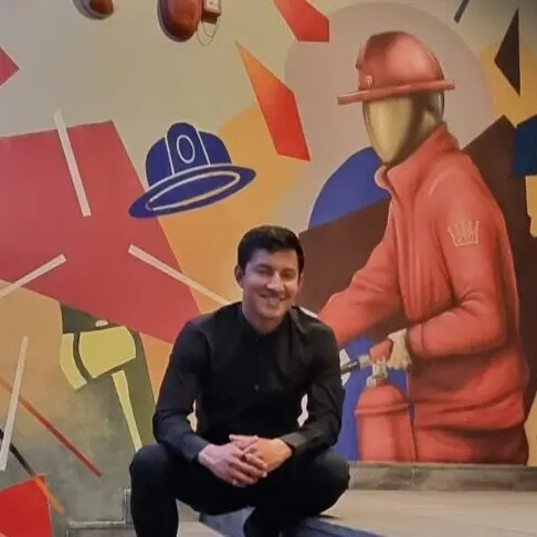 Un murales di Boris Veliz celebra il fuoco e la prevenzione: al MUSEA “Memorie di Fuoco” inaugura il Festival “Spettacoli nella Natura”