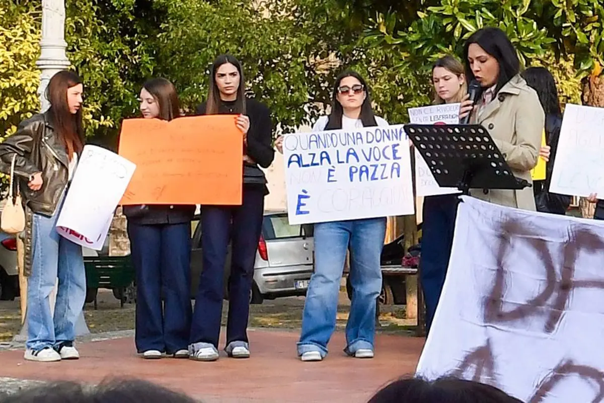 «Chi tace è complice», da Seminara un grido che smuove le coscienze contro abusi e violenze
