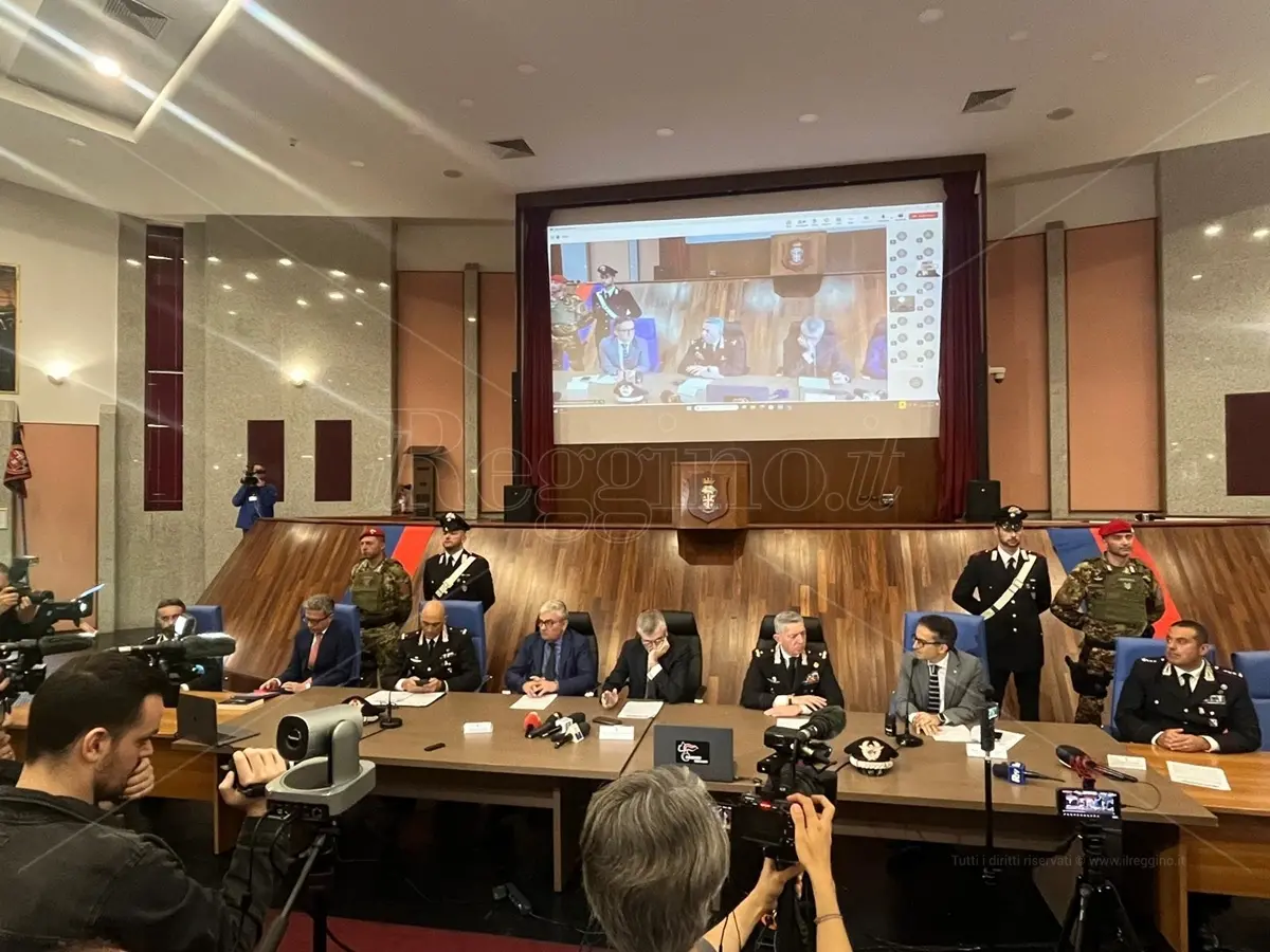 Millennium, “Messa a posto” con dipendenti senza chiavi e blocco dei mezzi fino al pagamento del pizzo: ecco il metodo estorsivo degli Alvaro - VIDEO