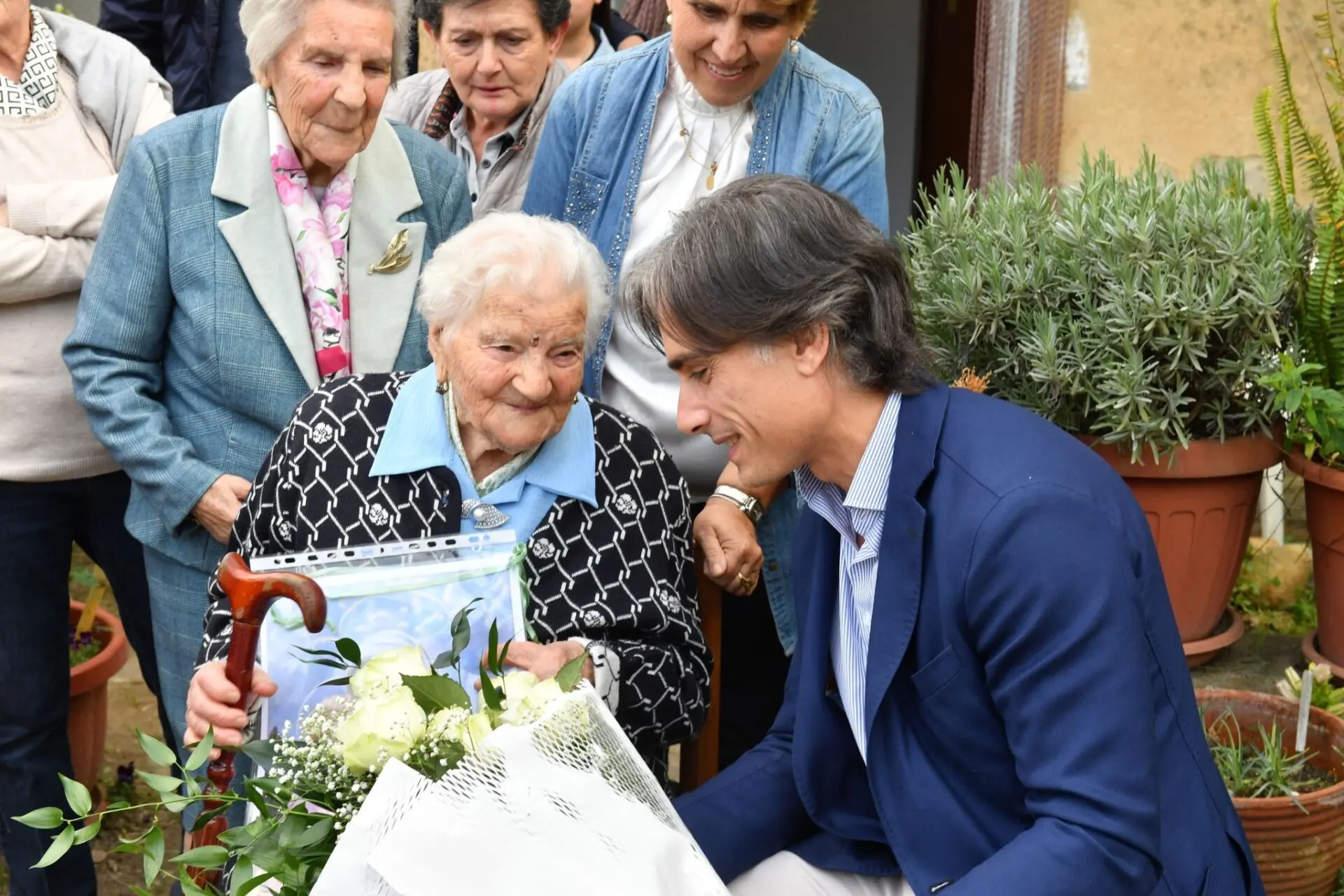 I 100 anni di Michela Furfari diventano festa per tutto il borgo di Ortì
