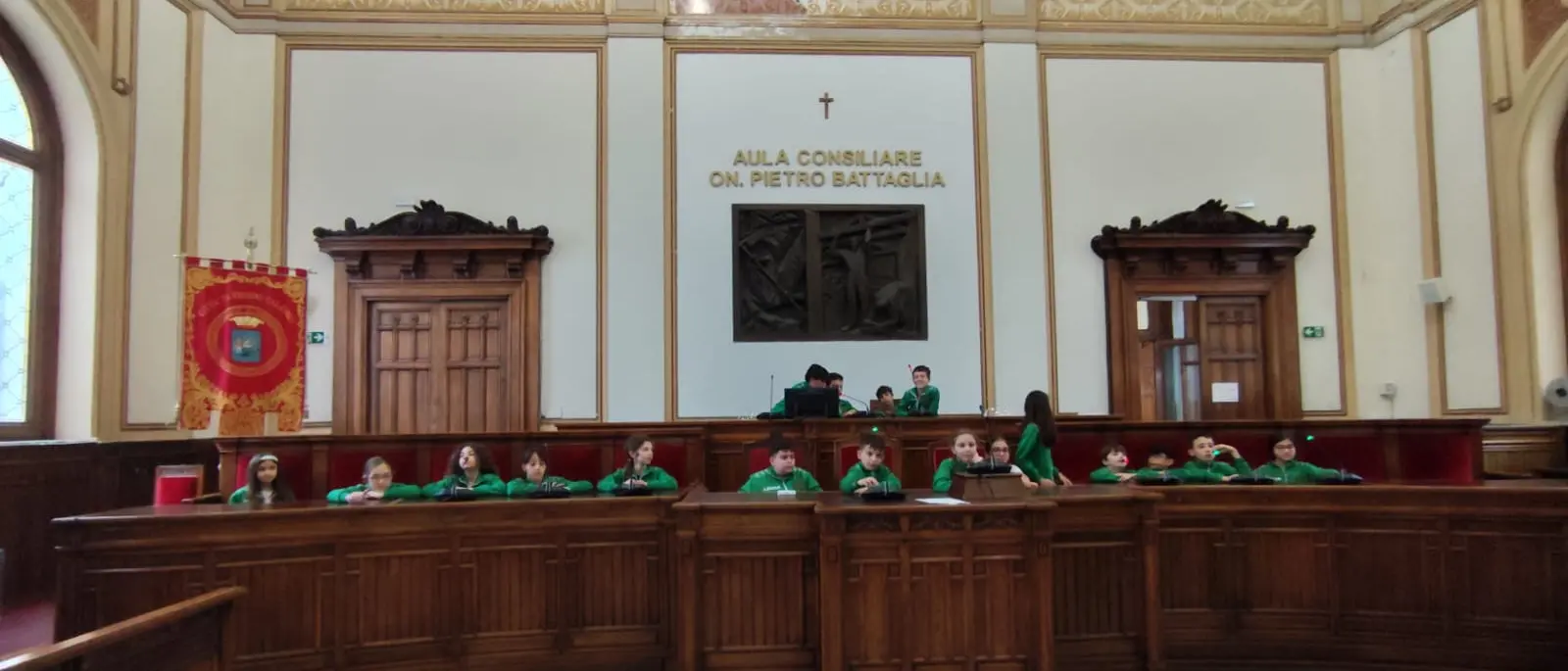 I bambini della scuola primaria “Il grillo parlante” di Cosenza in visita a Palazzo San Giorgio