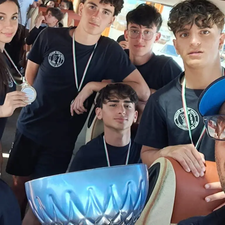 Villa San Giovanni, il “Nostro-Repaci” conquista il titolo regionale ai Giochi dell’Antica Grecia
