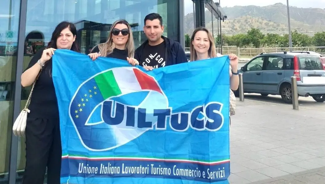 Dipendenti Lidl in sciopero a Reggio, chiusura pomeridiana di una filiale