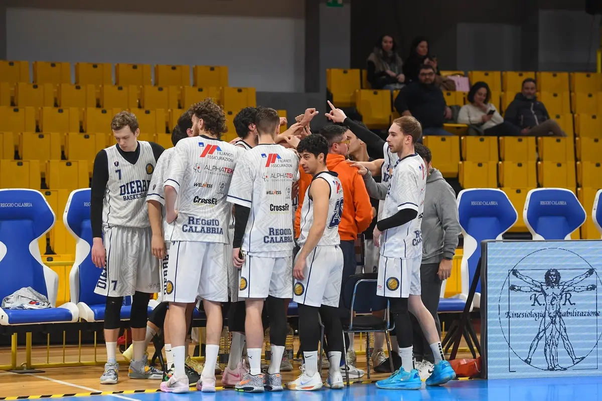 Dierre basket Reggio, mercoledì al palaCalafiore per sperare ancora nel salto di categoria