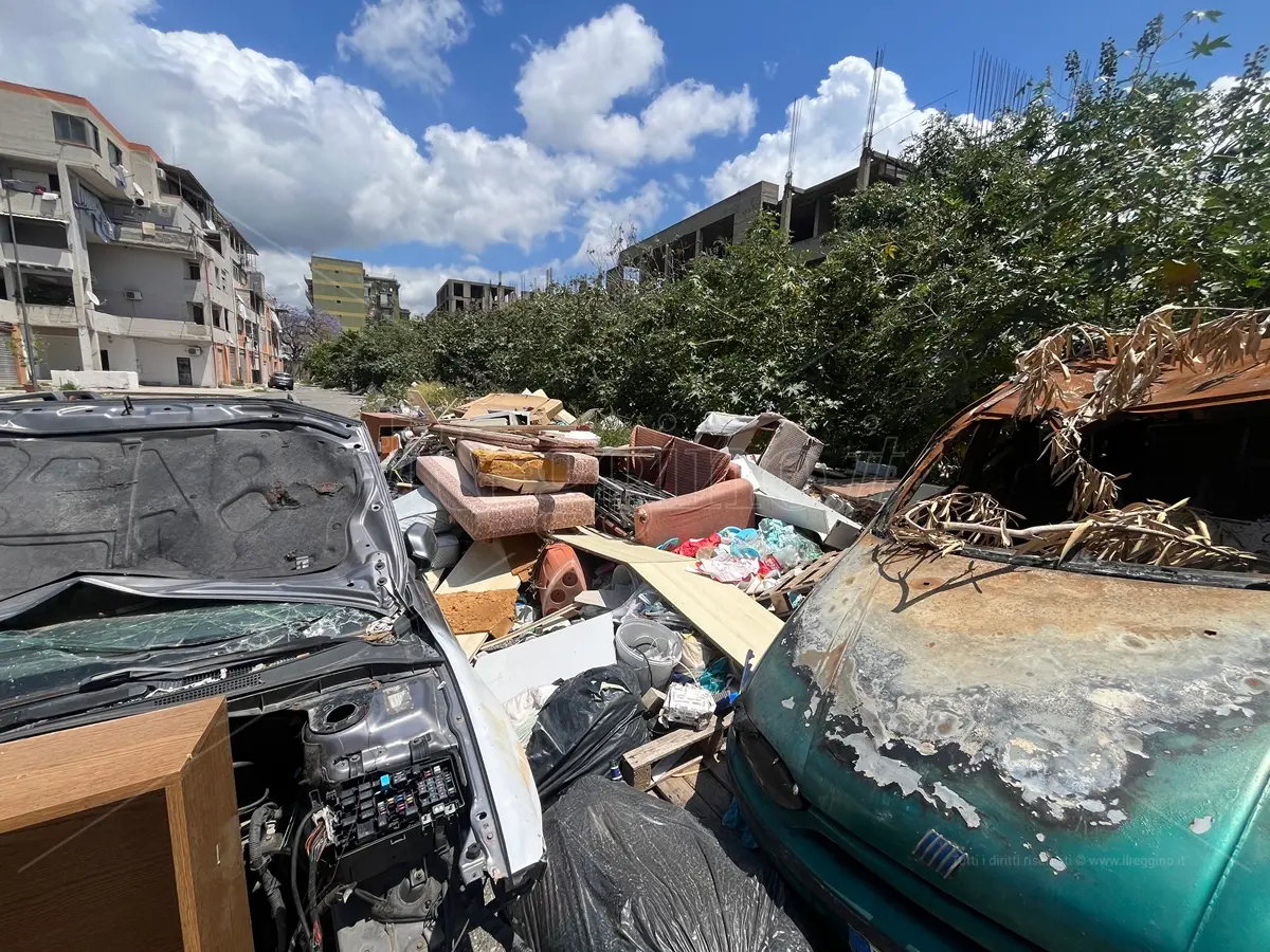Reggio, luci e ombre sul rione Marconi sospeso tra rinascita e degrado - FOTO e VIDEO