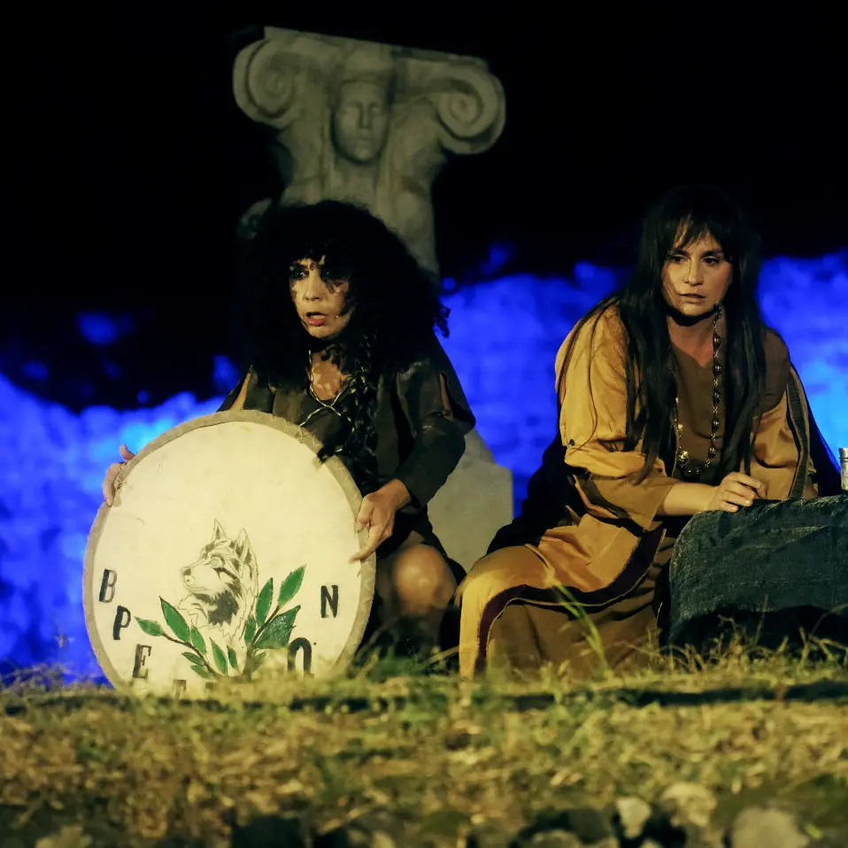 “Velelia e Tita”, mito e storia si incontrano sul palco: due donne e una visione di pace all’Auditorium De Gasperi