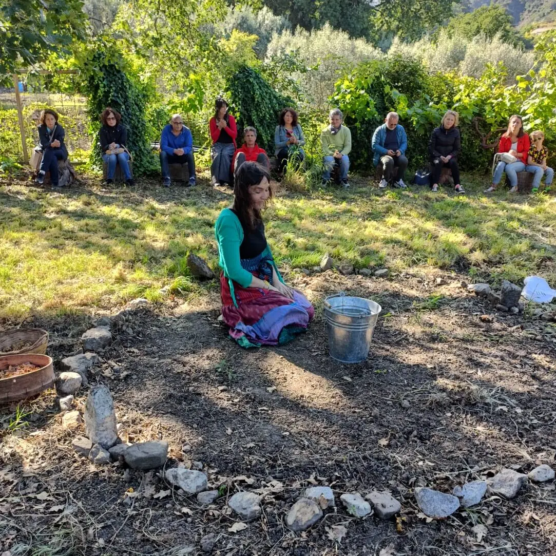 Alla Casa delle Erbe della Locride la “Festa delle Rose” 2025