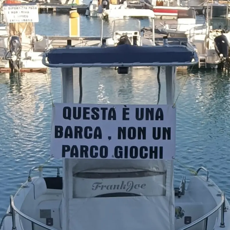 Il movimento Roccella in comune - prima le persone: «Il nostro porto non è per nulla appetibile»