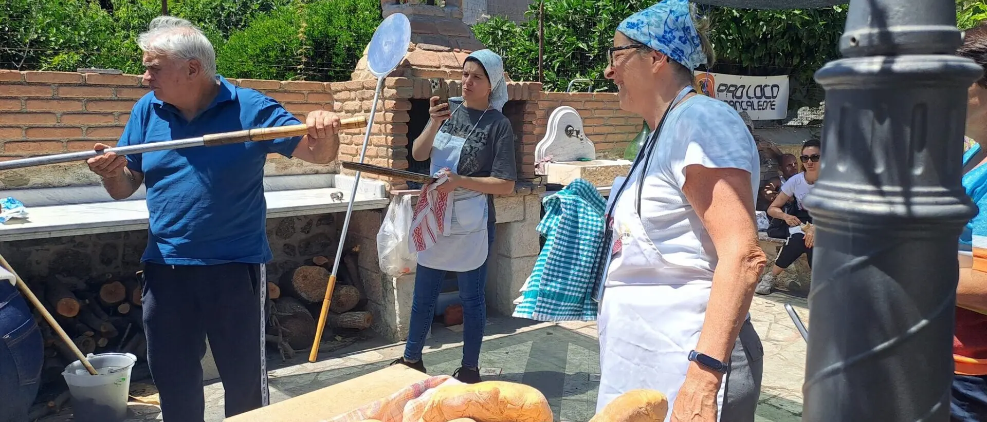 A Brancaleone la “Festa del Pane” incanta con tradizione, musica e inclusione sociale
