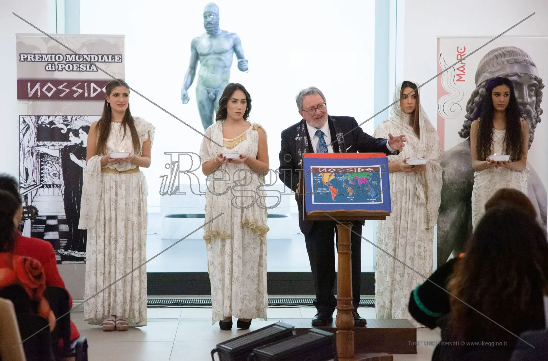 La poesia in tutte le lingue del mondo. Applausi al premio Nosside