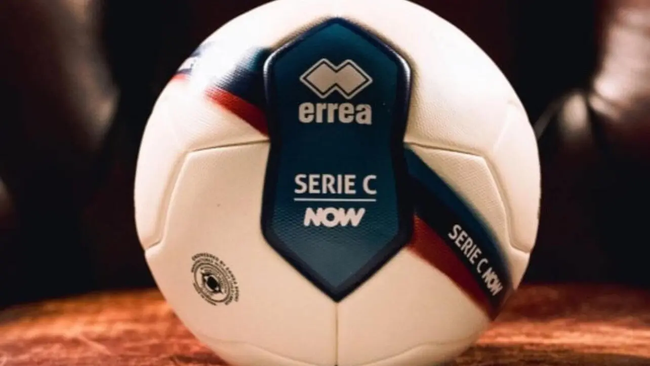 Serie C, oggi il giorno della verità: la Reggina osserva il domino delle iscrizioni