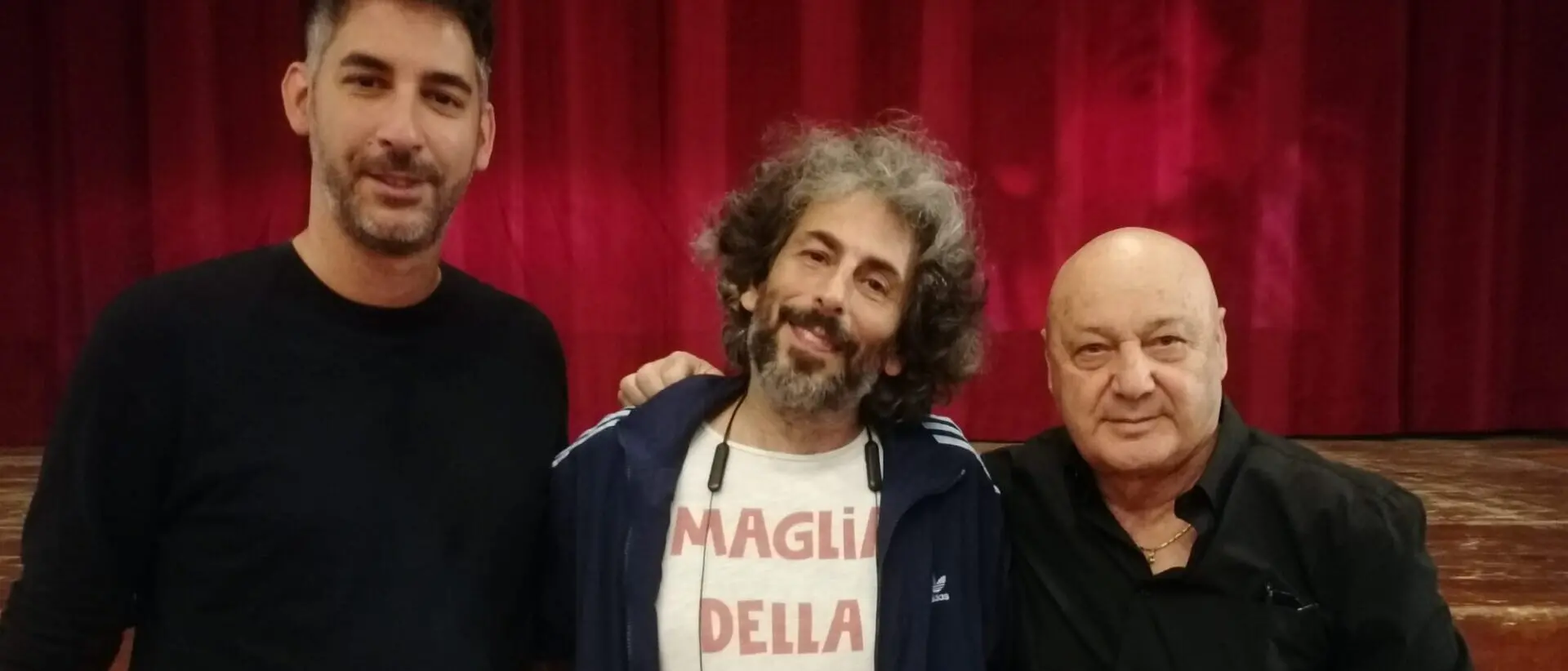 Alberto Farina travolge il pubblico reggino: risate e sold out al Cine Teatro Odeon per il comico di “Colorado”