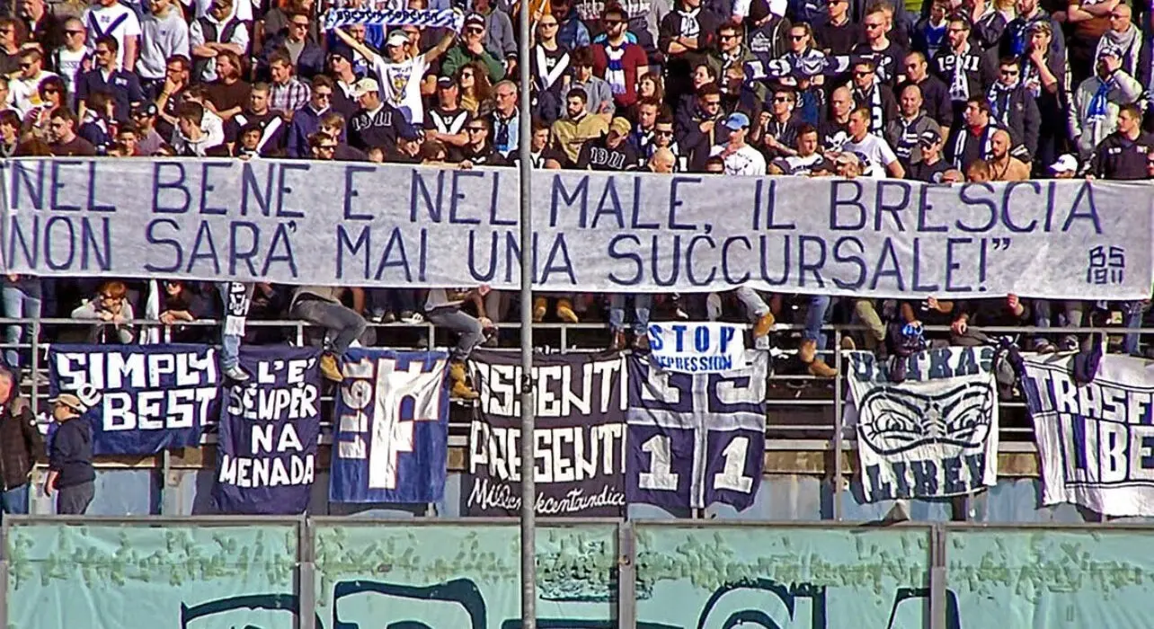 «Nessuna fusione, lottiamo per il nostro nome» Il duro comunicato degli Ultras Brescia 1911