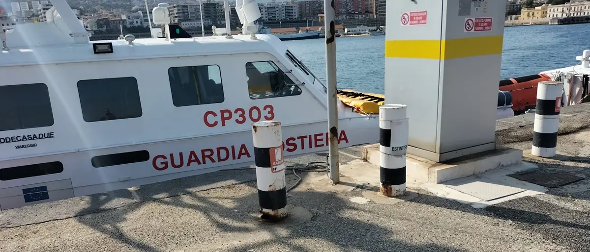 Al porto di Reggio approdano 110 migranti