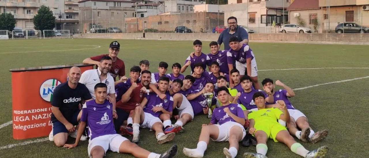 Ciliegina sulla torta per il settore giovanile della Gioiese calcio: vittoria del titolo Under 16 provinciale