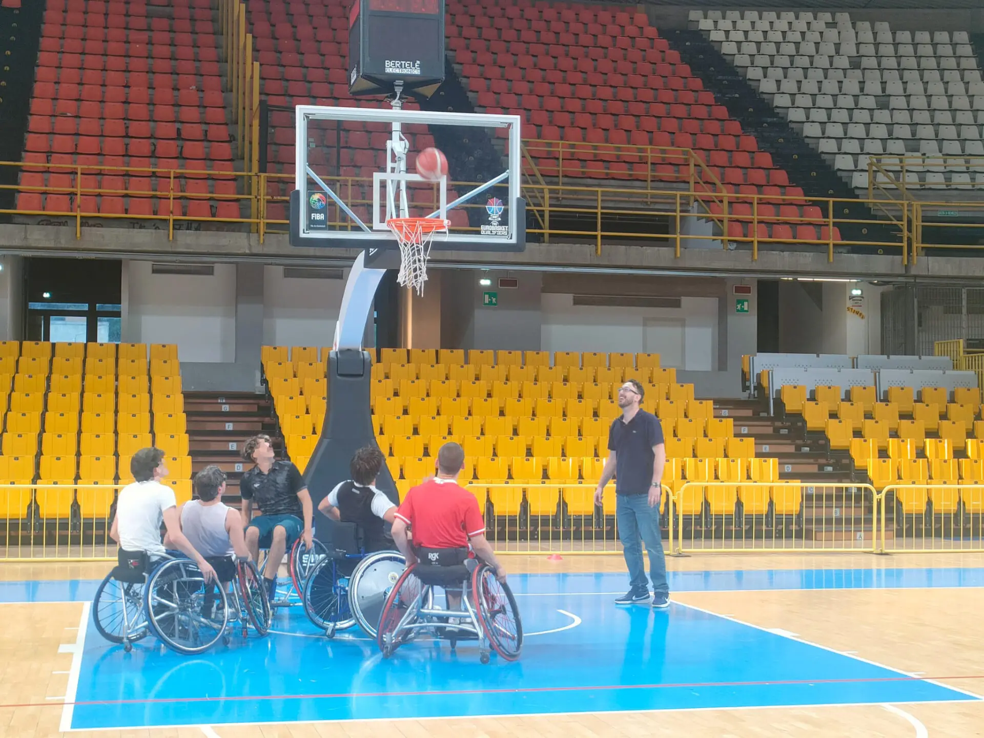 La Reggio Bic porta il basket in carrozzina tra i giovani, continua il progetto \"Mettiamoci in Gioco\"