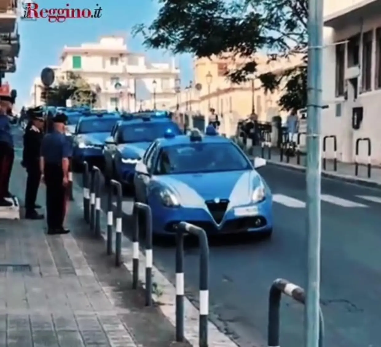 Reggio, la Polizia di Stato rende gli Onori al Brigadiere Capo Carlo Legrottaglie | VIDEO