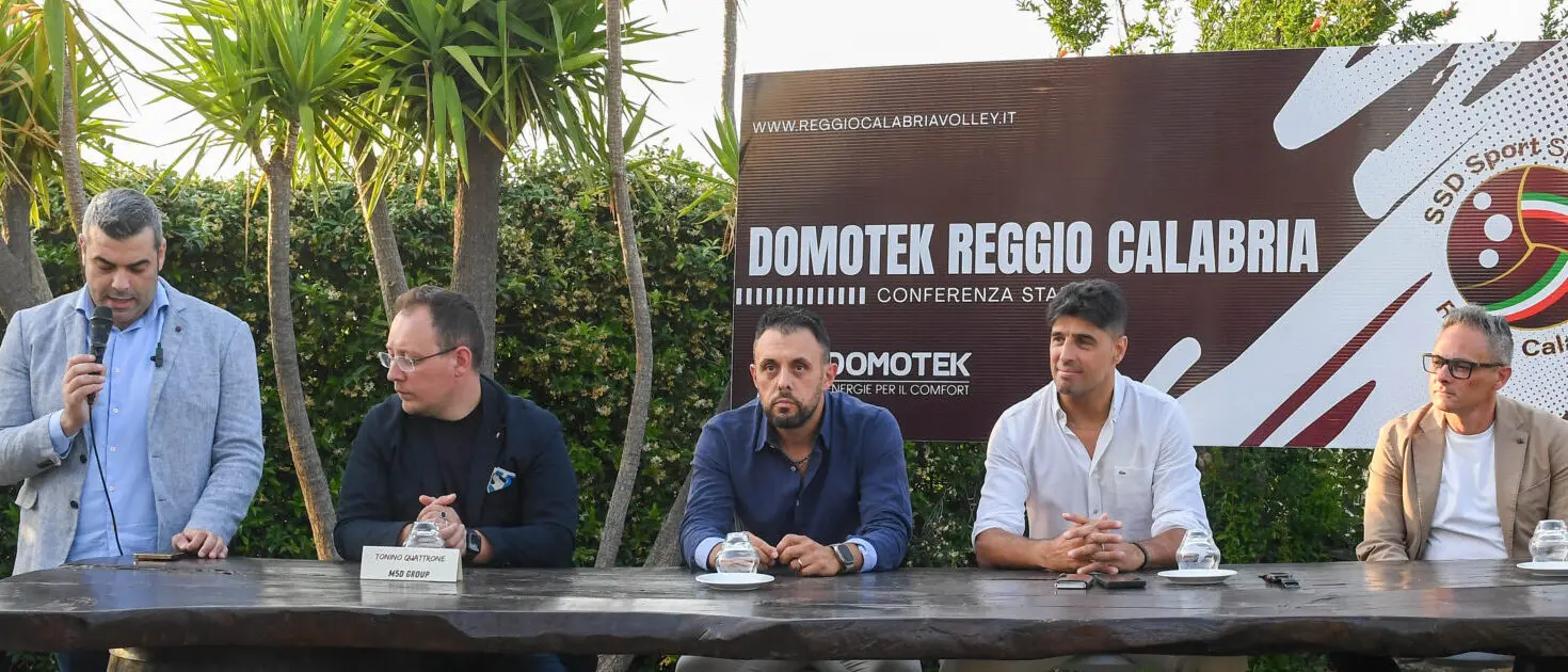 Reggio, Domotek Volley presenta la nuova stagione: squadra femminile, giovanili e tornei internazionali