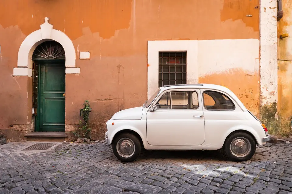 Calabria: aumenta ancora l’età delle auto (+2,1%): Reggio Calabria e Vibo Valentia sono le province con i veicoli più vecchi