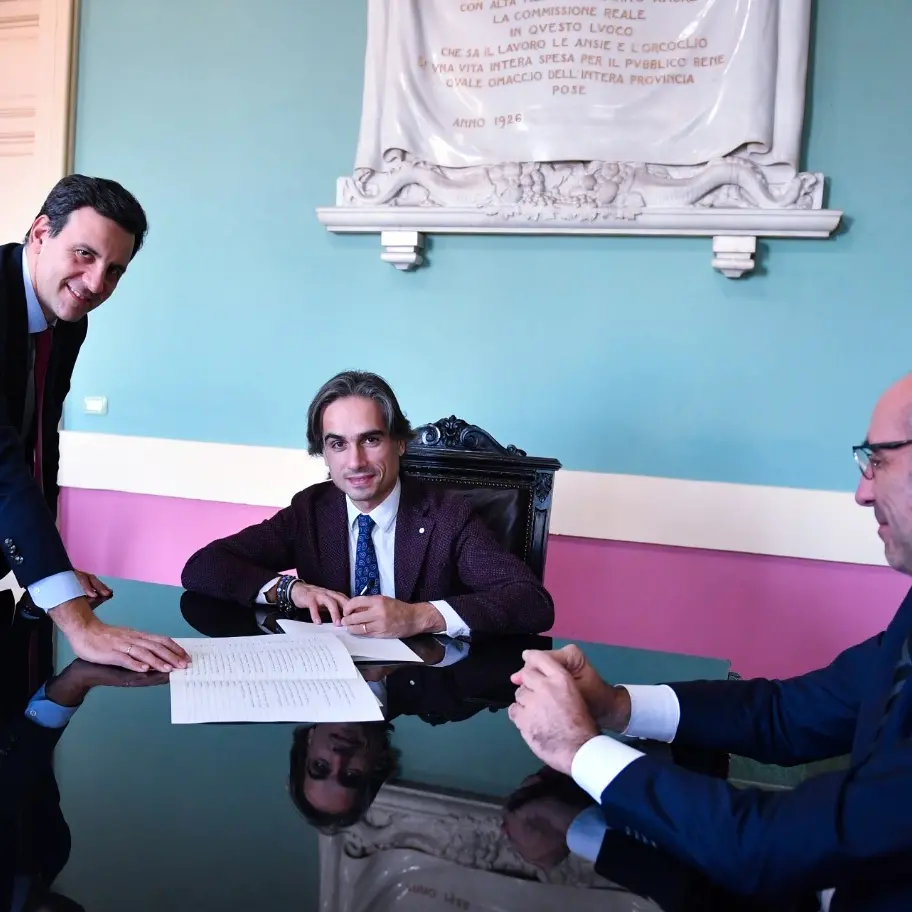 In arrivo 24 nuovi bus Atam, Falcomatà: «Parco autobus tra i più moderni in Italia»