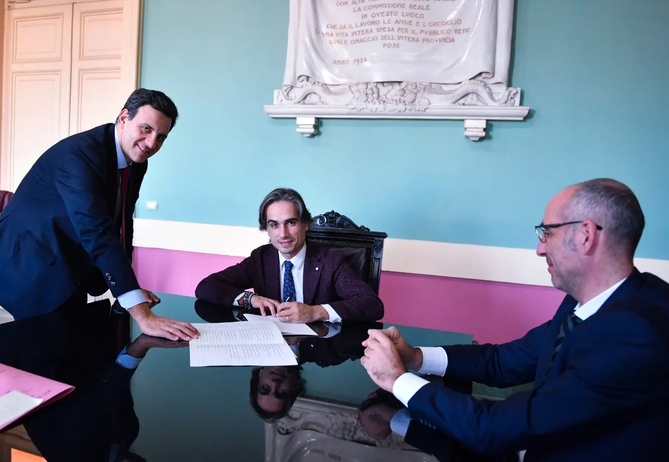 In arrivo 24 nuovi bus Atam, Falcomatà: «Parco autobus tra i più moderni in Italia»